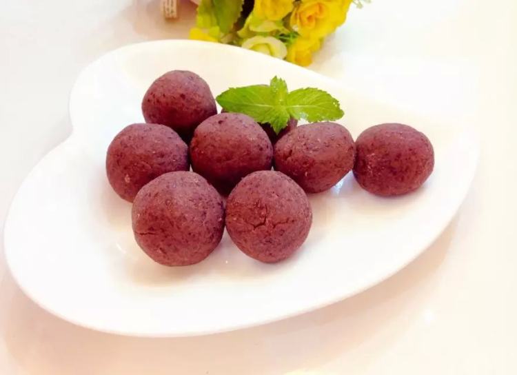【手工美食】红豆糯米步骤1