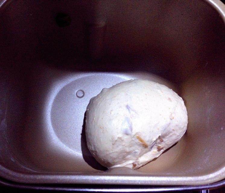 全麦红糖桂圆面包步骤7