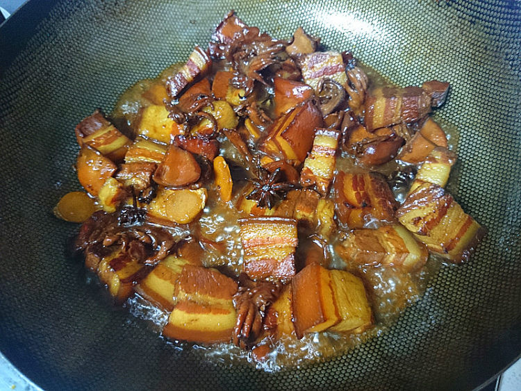 干墨鱼红烧肉步骤14