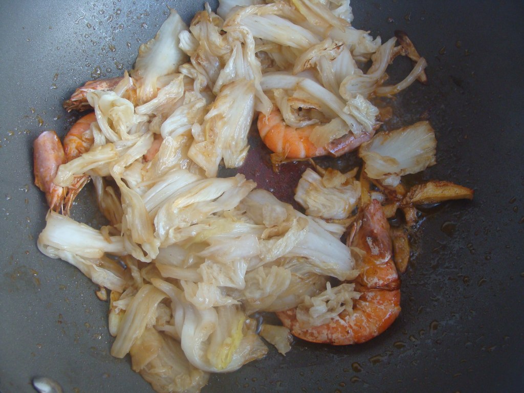 白菜炒大虾步骤10