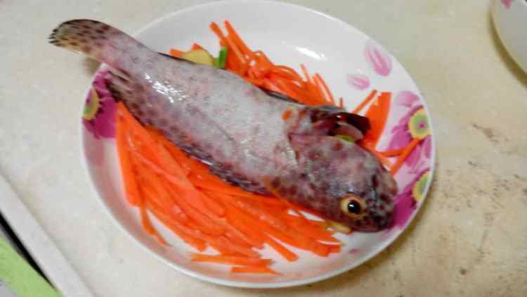 麻油石斑鱼步骤3