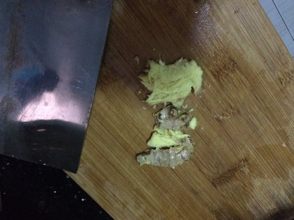 鲜菇排骨汤步骤6