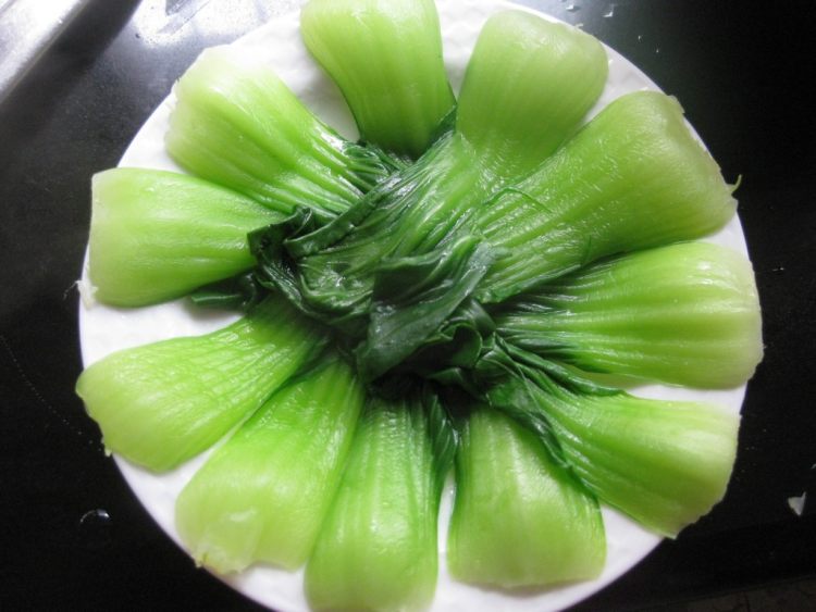 香菇油白菜步骤6