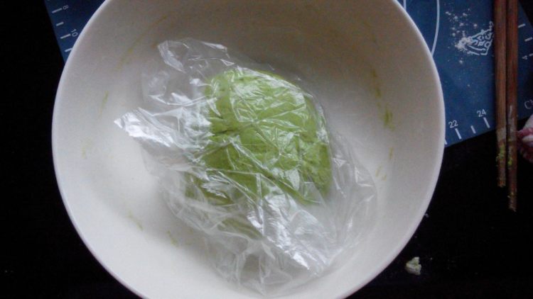 菠菜鲜肉水饺步骤4