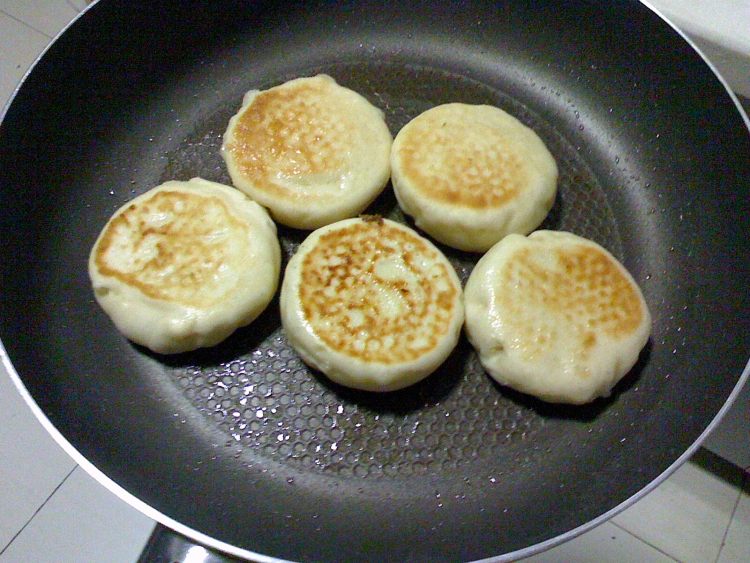发面豆沙饼步骤9