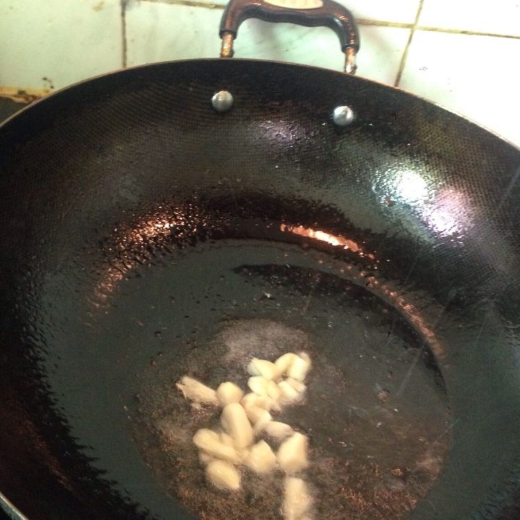 豌豆肉丁步骤7