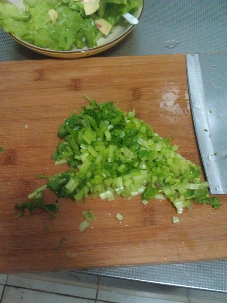 芹菜瘦肉粥步骤2