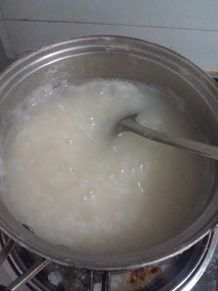 芹菜瘦肉粥步骤4