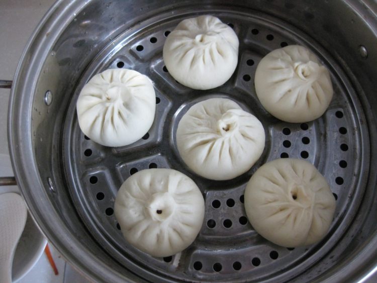 胡萝卜木耳肉包步骤15