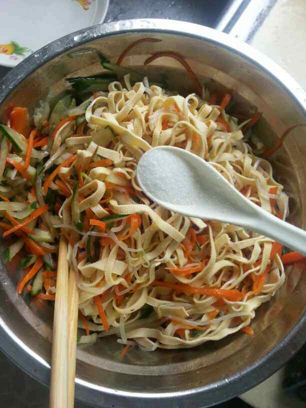 杂拌豆皮步骤6