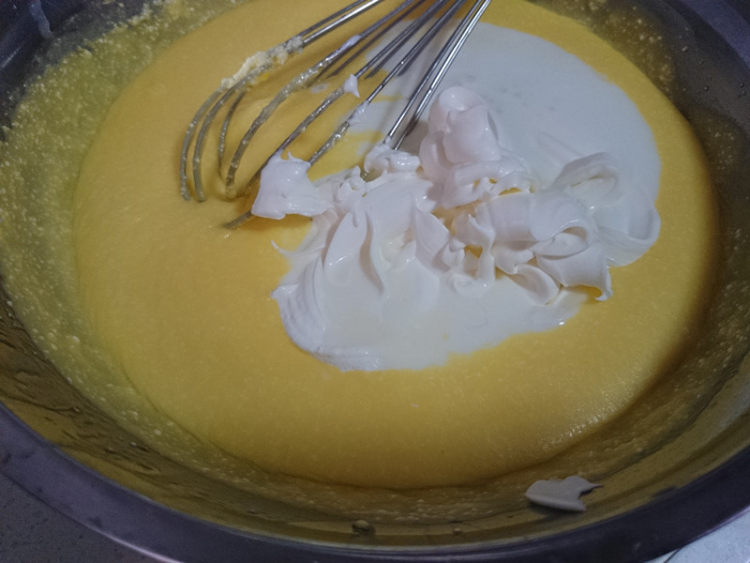葡萄干轻乳酪蛋糕步骤3