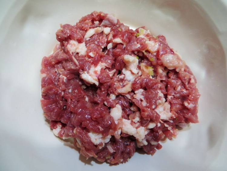 金针菇猪肉馅饼步骤4