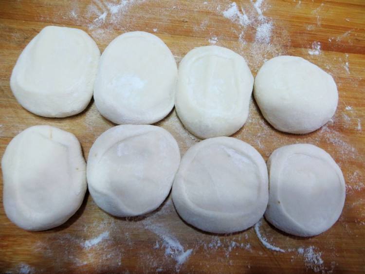 金针菇猪肉馅饼步骤18