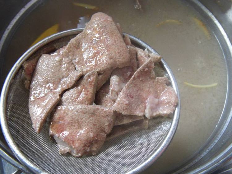 香辣过江滑猪肝步骤5