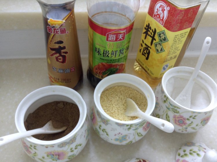 茄子肉丝蛋面步骤4
