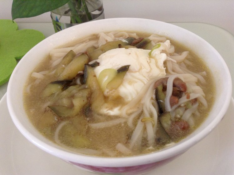 茄子肉丝蛋面步骤10