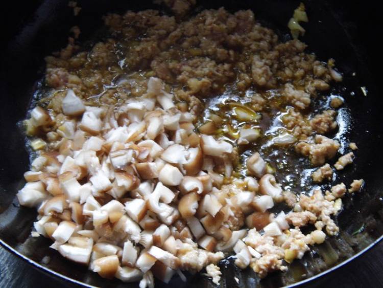 香辣肉末烧豆腐步骤7