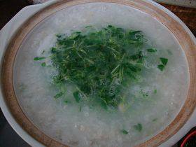 豌豆尖鸡肉粥步骤5