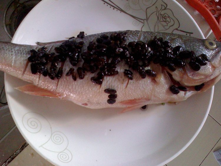 豆豉蒸鱼步骤5