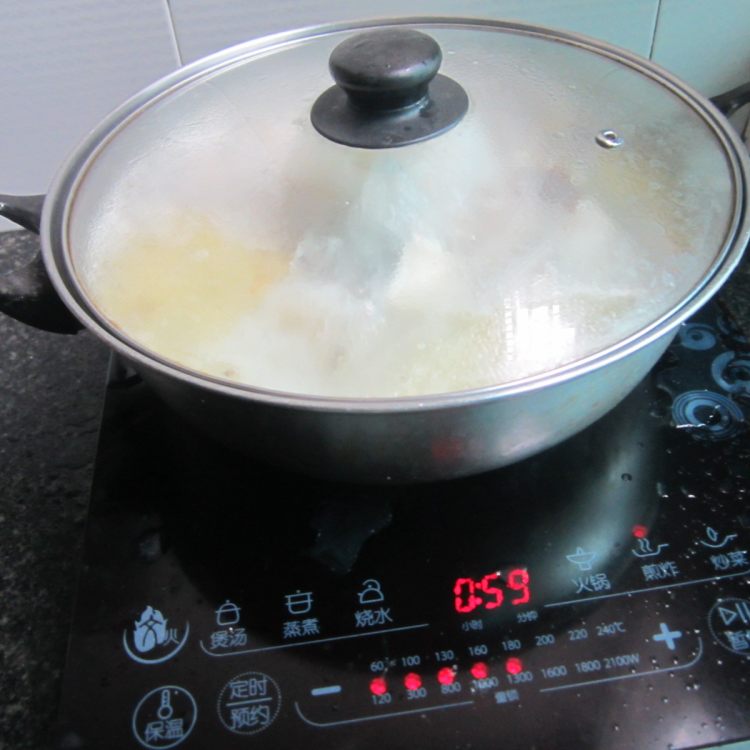 胖头鱼煮粉丝步骤11