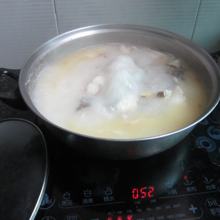 胖头鱼煮粉丝步骤12