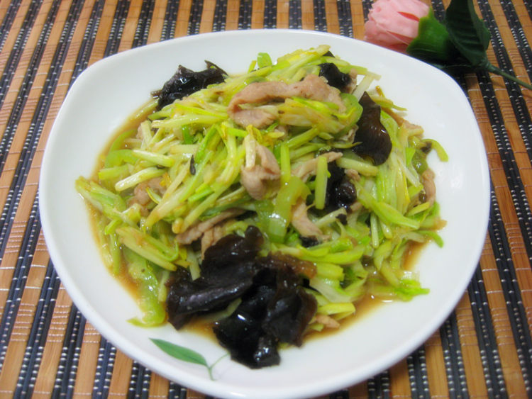 蒜黄炒肉步骤10