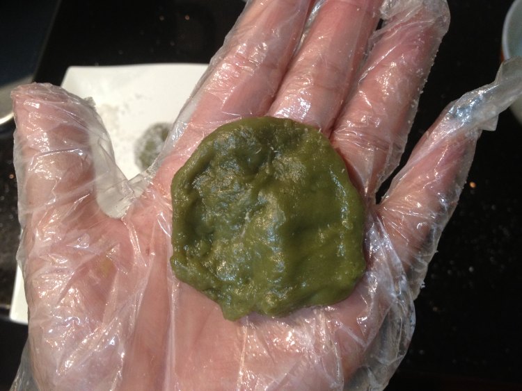 抹茶红豆糯米糍步骤7