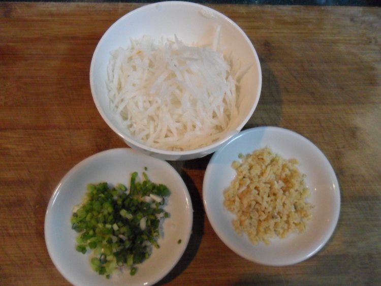 萝卜虾米鸡蛋饼步骤2
