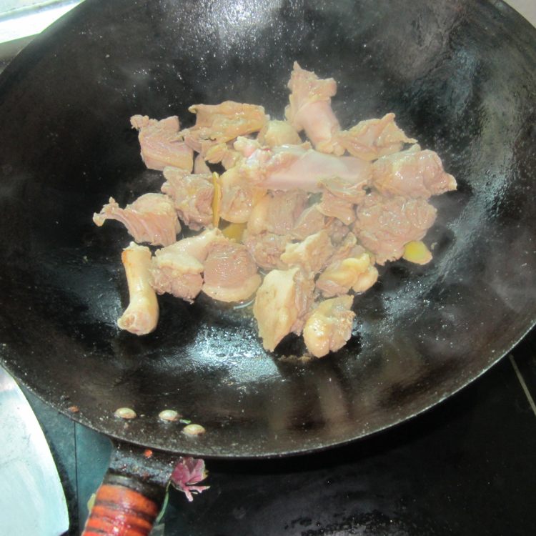 生姜淮山蒸老鸭步骤9
