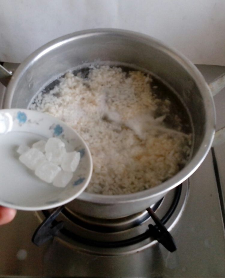 酒酿荷包蛋步骤5