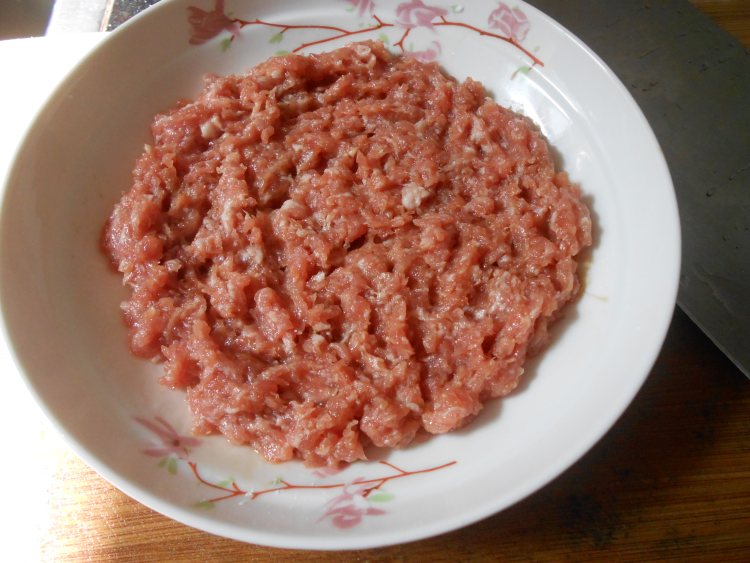 腊肠粒蒸肉饼步骤4