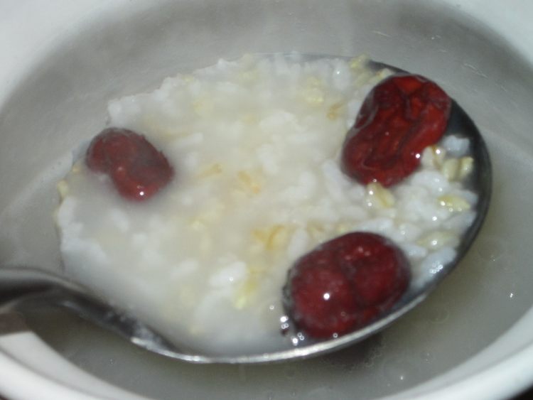 燕麦红枣粥步骤8