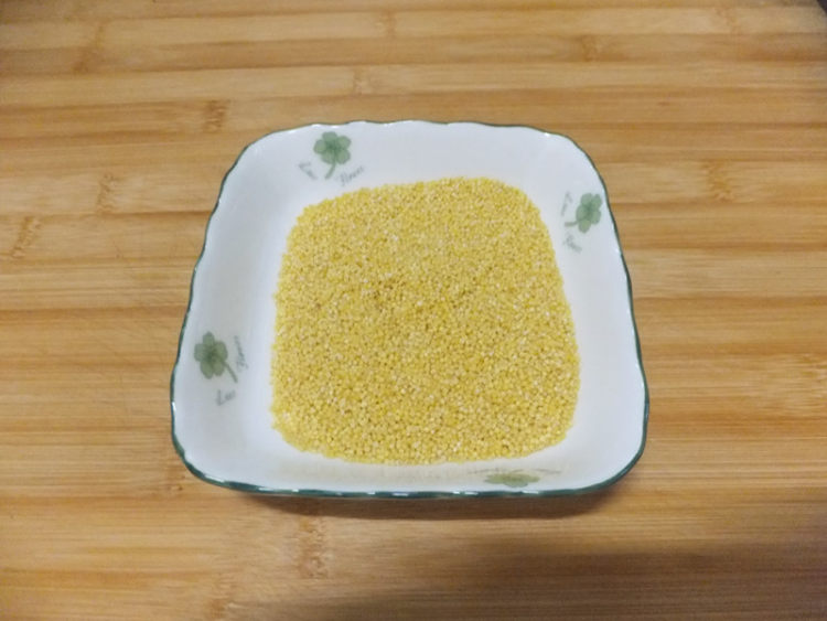 小米蒸排骨步骤2