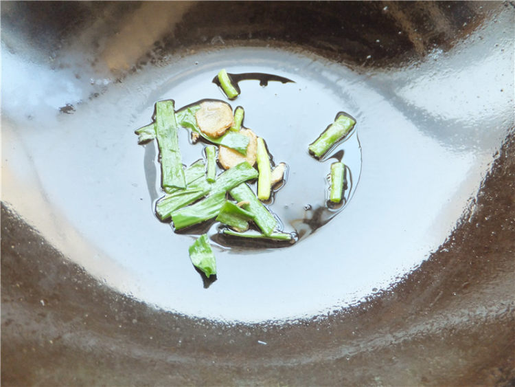 土豆焖牛腩步骤9