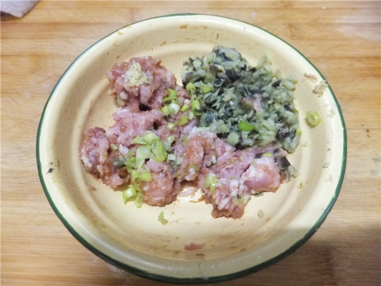 茄泥肉丸步骤5