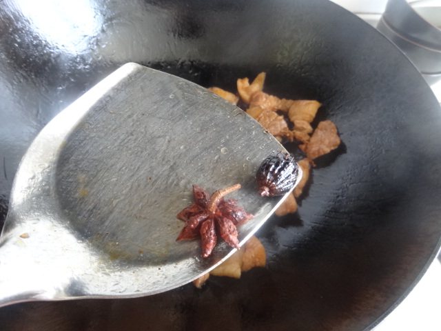 茶树菇烧肉步骤7
