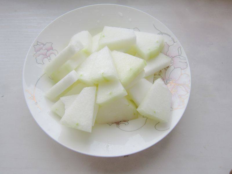 鲤鱼头炖冬瓜步骤4