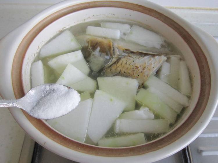 鲤鱼头炖冬瓜步骤9
