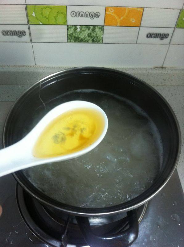 咸菜肉片汤粉步骤4
