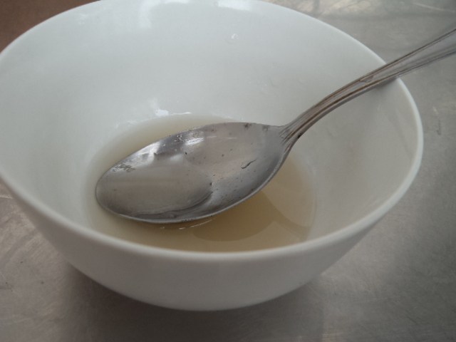 芹菜拌干丝步骤4