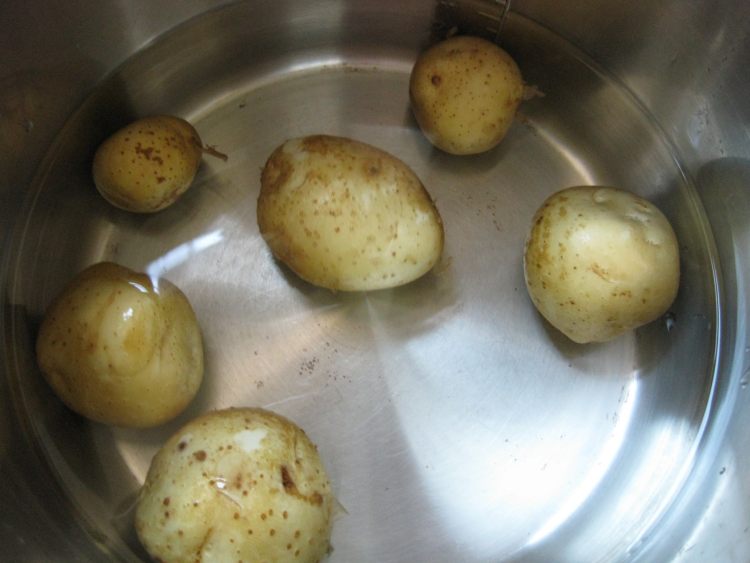 肉酱拌茄子土豆步骤3