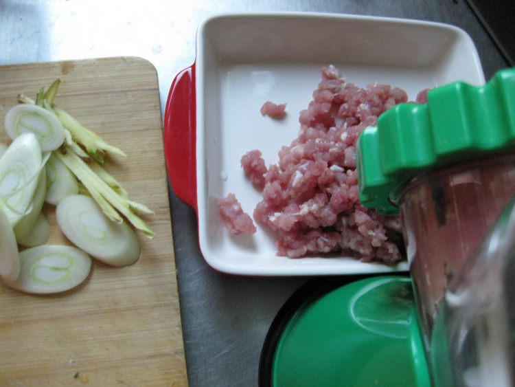 肉酱拌茄子土豆步骤7