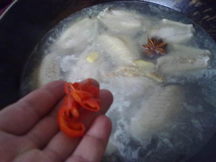 翅中烧土豆步骤3