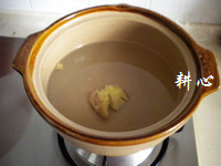 苹果炖鱼汤步骤2