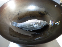 苹果炖鱼汤步骤4