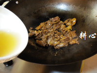 肉片炒花椰菜步骤9
