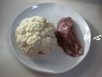 肉片炒花椰菜步骤1