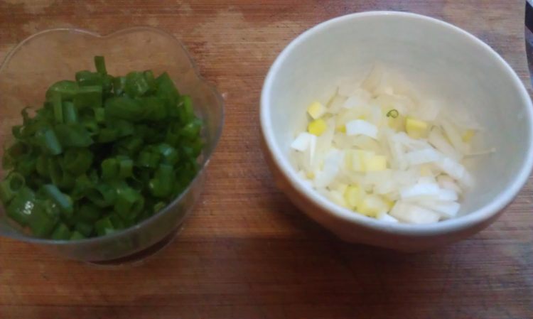 冻豆腐紫菜汤步骤3
