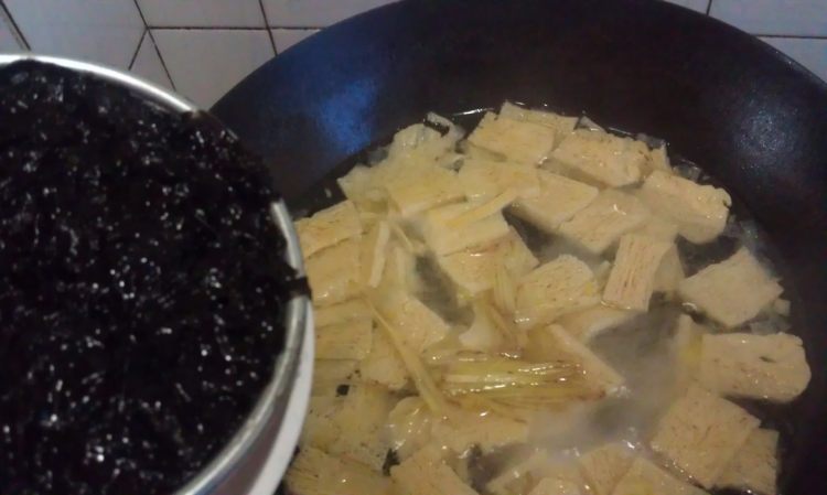 冻豆腐紫菜汤步骤8