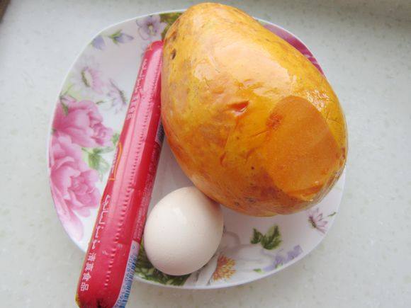 木瓜火腿蛋炒饭步骤1